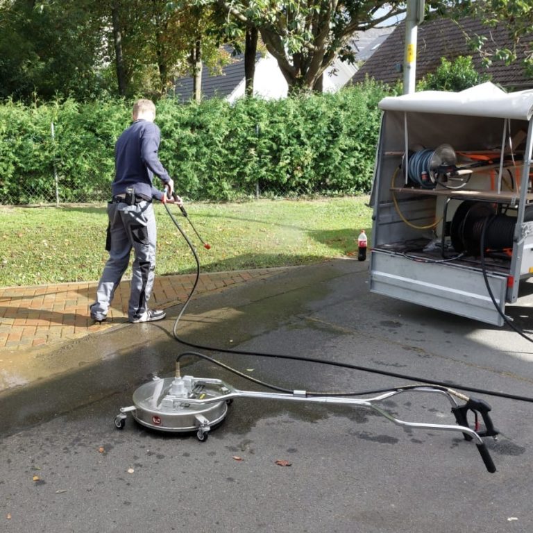 Wir bei der Arbeit
